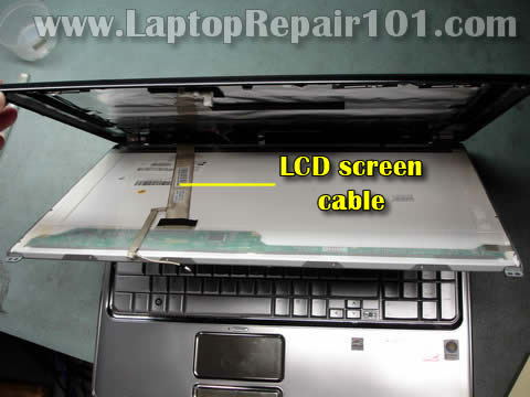 Wiggle LCD cable
