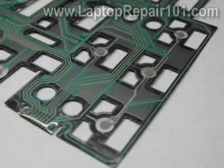 Traces inside the middle layer